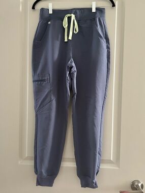 FIGS High Waisted Zamora Jogger Scrub Pants – Steel Blue – Small Petite (S/P)